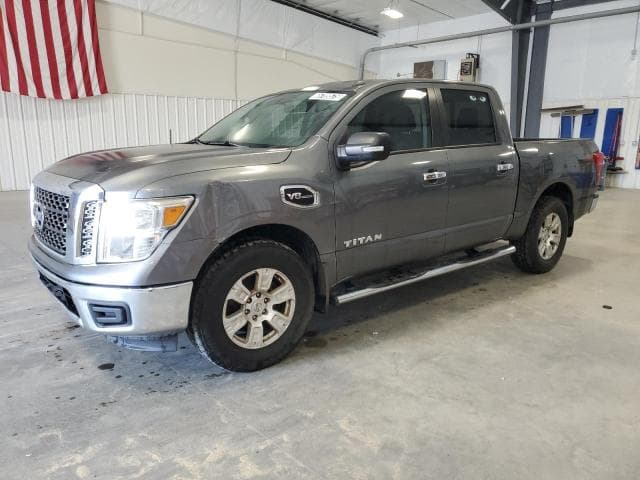 2017 Nissan TITAN