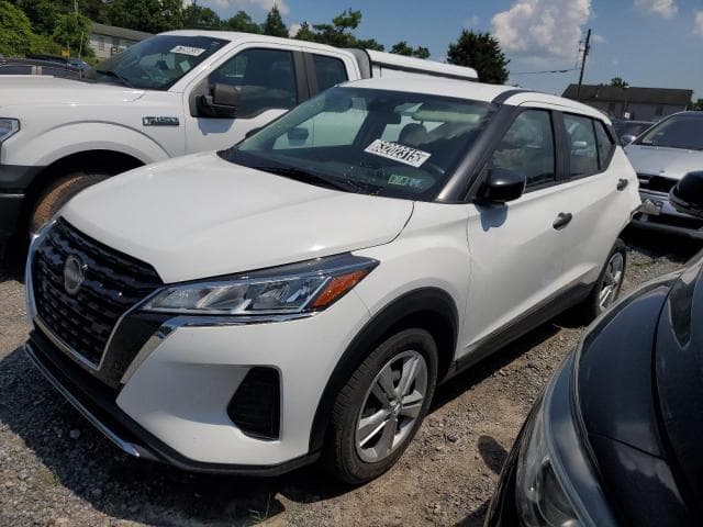 2023 Nissan kicks s