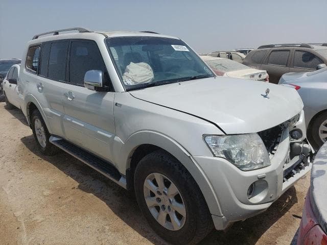 2014 Mitsubishi PAJERO