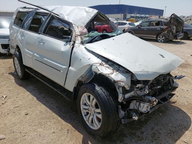 2020 Mitsubishi PAJERO