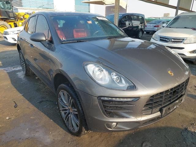 2015 Porsche MACAN S